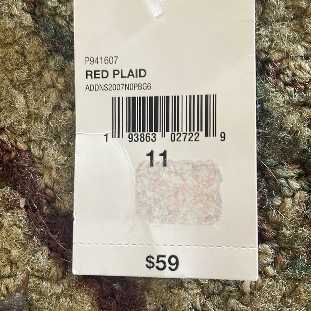 Very classy junior size 11 pants.  Very stylish skinny jean